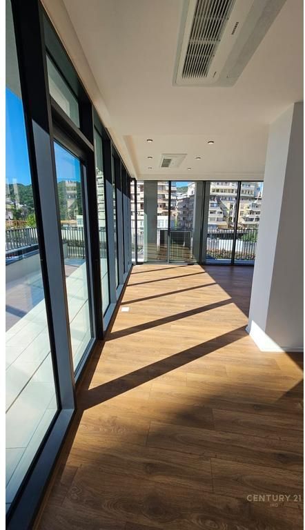 APARTMENT 2+1+2 WITH PARKING SPACE FOR RENT AT LAKE VIEW