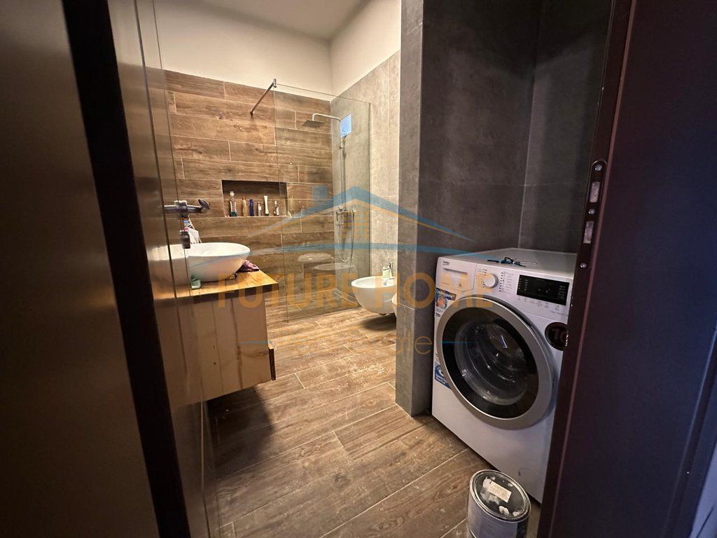 Rent, Villa, Petrele