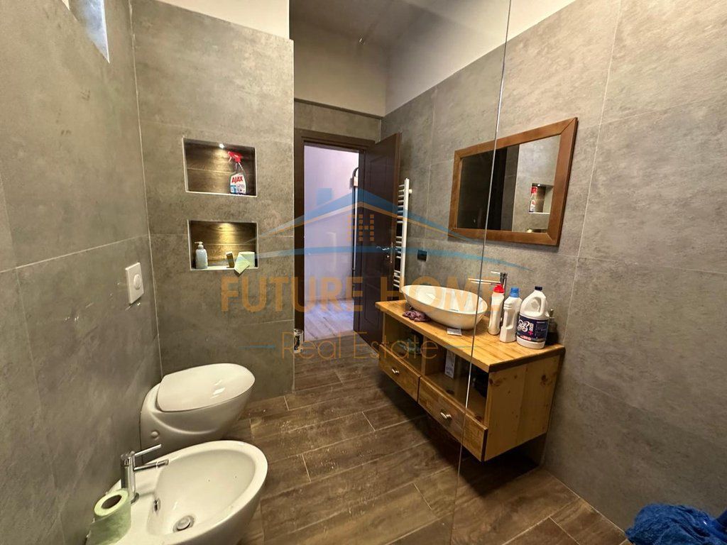 Rent, Villa, Petrele