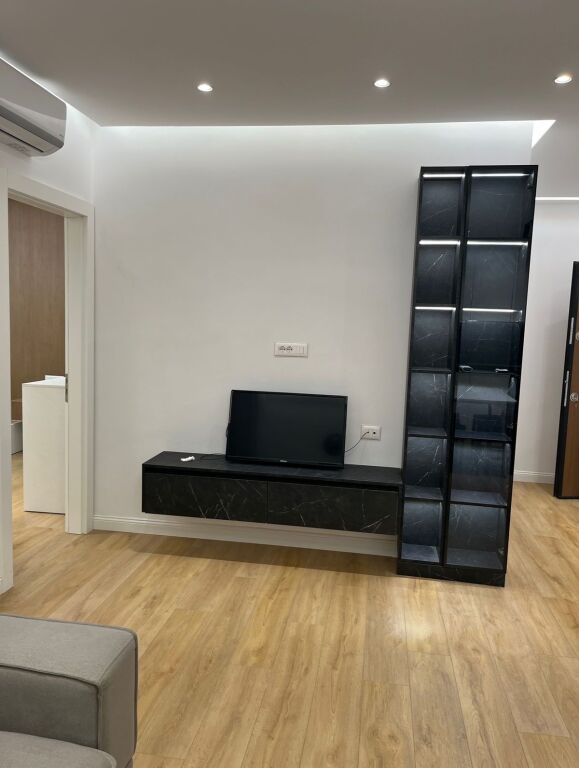 APARTAMENT 2+1 + PARKING NE SHITJE TE FUSHA AVIACIONIT