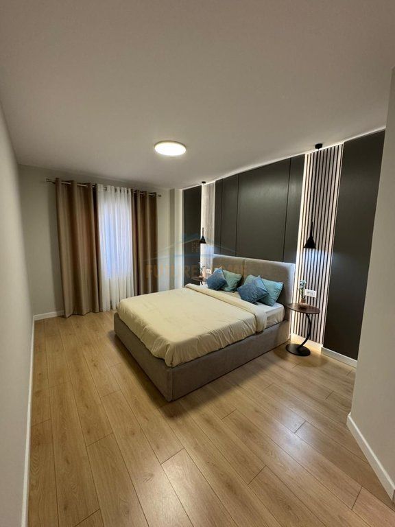 Shitet, Apartament 2+1, Zogu i Zi, Tirane. DB63809