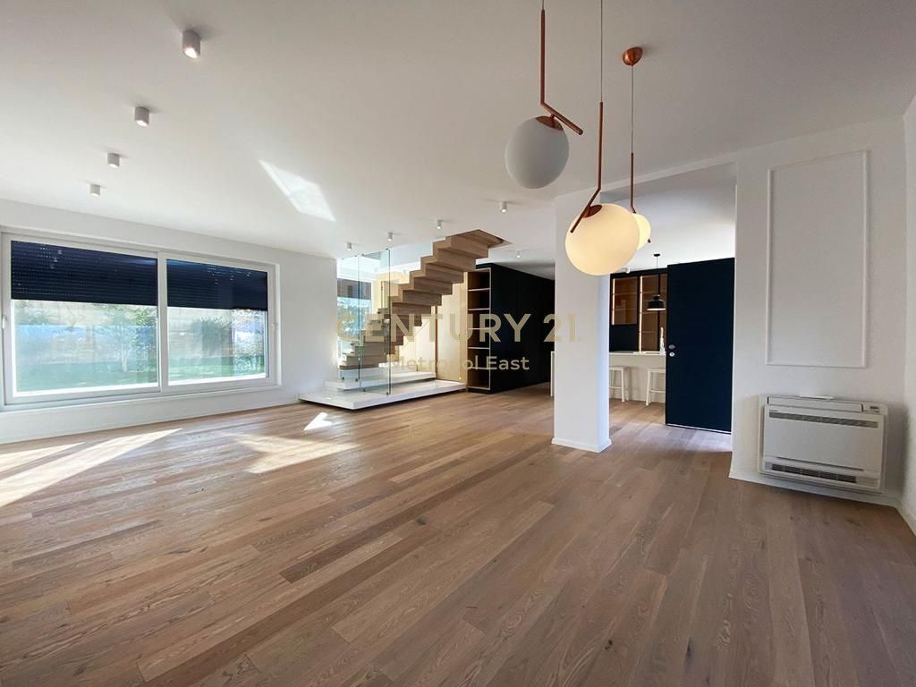 Vile me qira te Lon Hill Residence