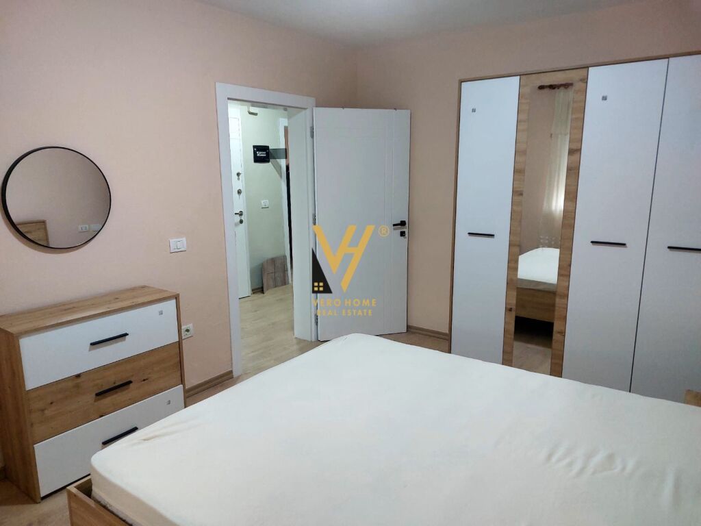 JEPET APARTAMENT 2+1 ME QERA TE 21 DHJETORI 70.000 LEKE