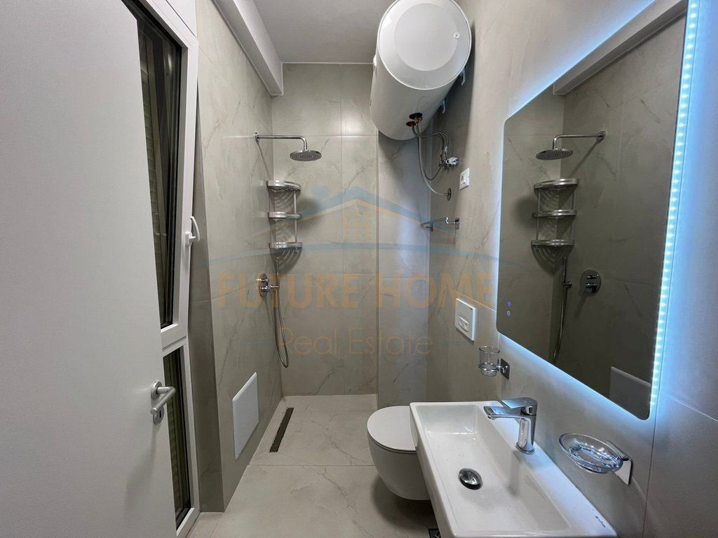 Qira, Vilë 3-kateshe, Aba Residence, Sauk