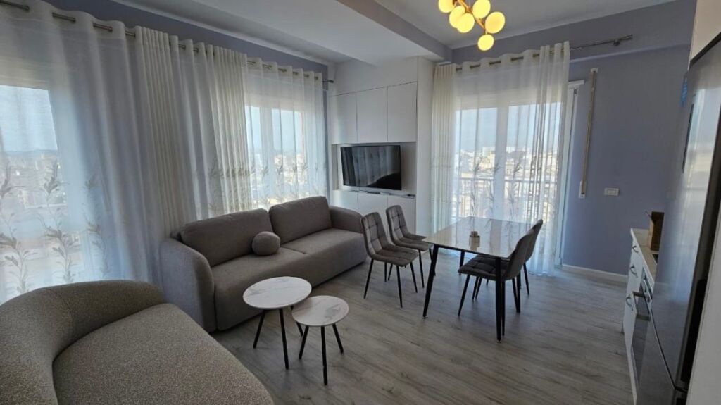 Apartament 2+1 per qira te Brryli