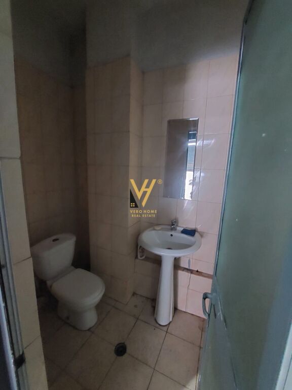 SHOP 86 M2 FOR RENT IN YZBERISHT 60,000 LEKE