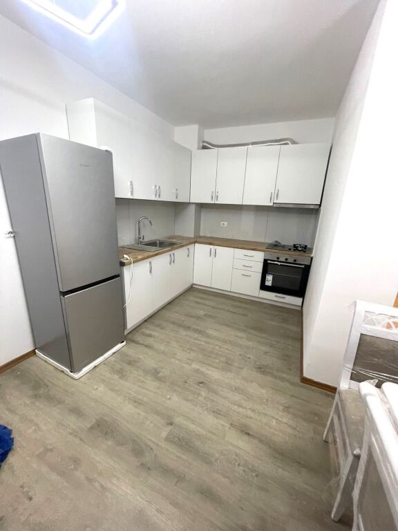 Jepet me Qera Apartament 3+1+2 ne 5 Maji