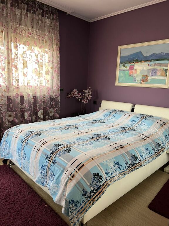 Apartament me qera – Ish Ekspozita, Tiranë
