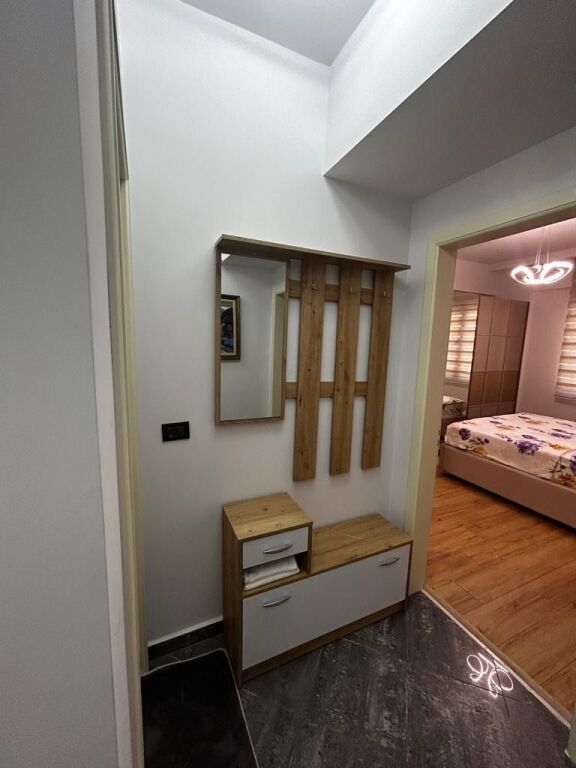 Apartament 2+1, Myslym Shyr!