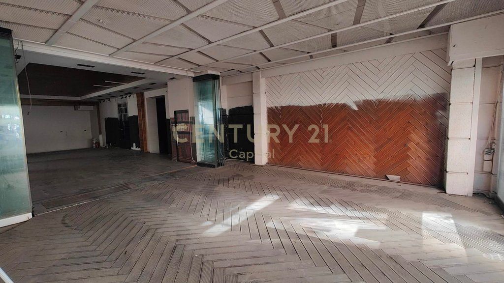 Ambient Komercial me Qira – tek ish Stacioni i Trenit, buzë Unazës së Vogël, Tiranë