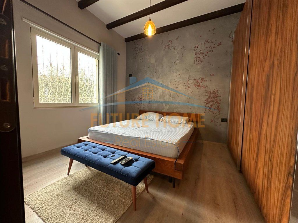 Rent, Villa, Petrele