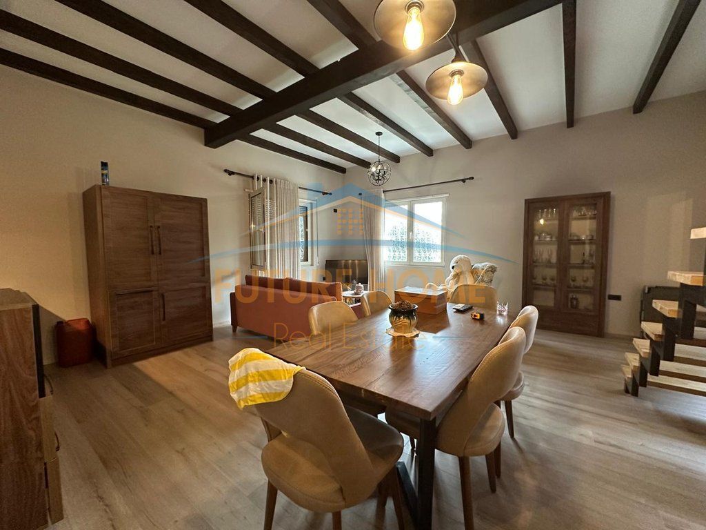 Rent, Villa, Petrele