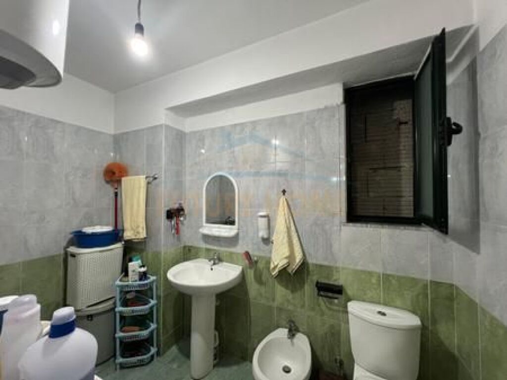 In vendita, Appartamento 2+1, Misto Mame, Tirana.