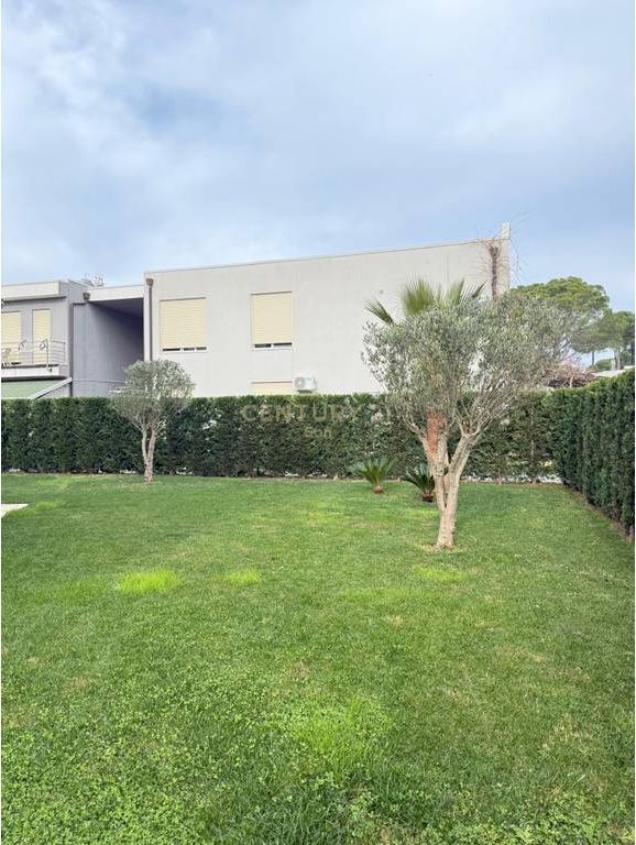 2+1 Apartment with 266 m2 Yard for Sale in Lalzi Bay