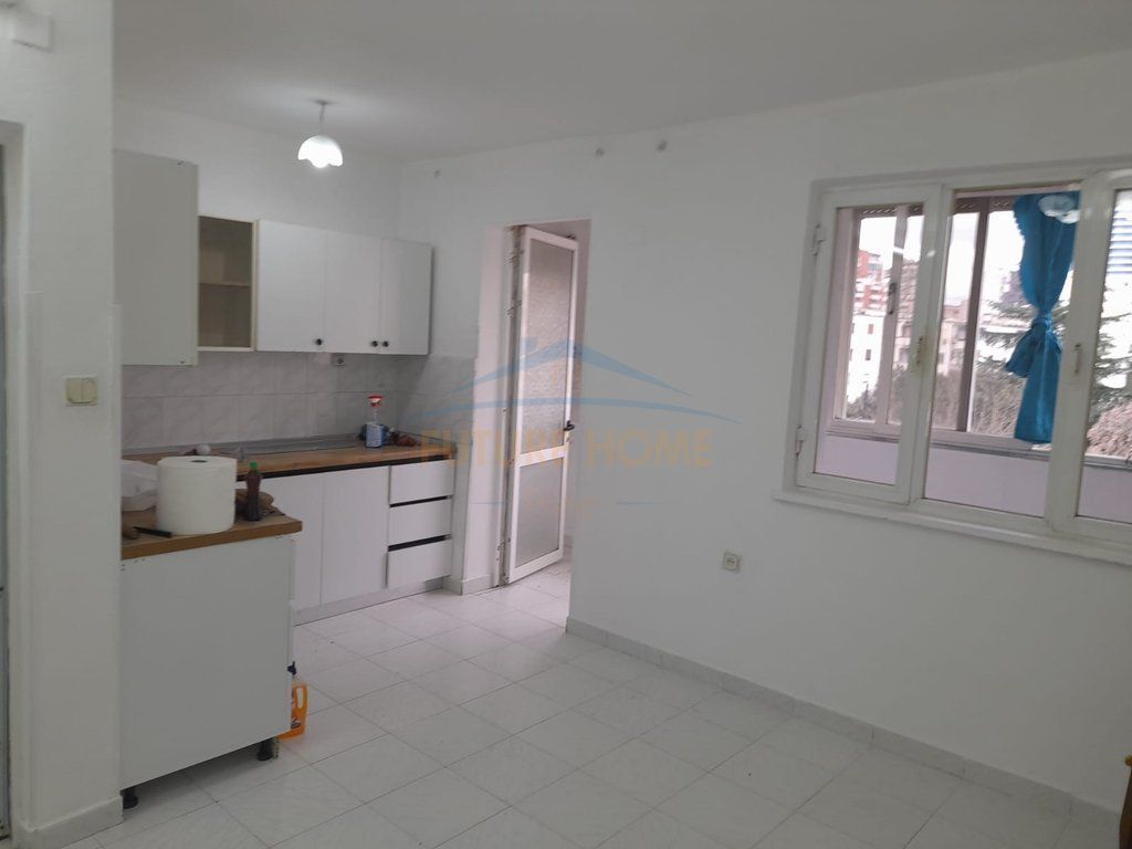 Affitto , Appartamento 1+1 , Viale Zogu i 1 , Tirana
