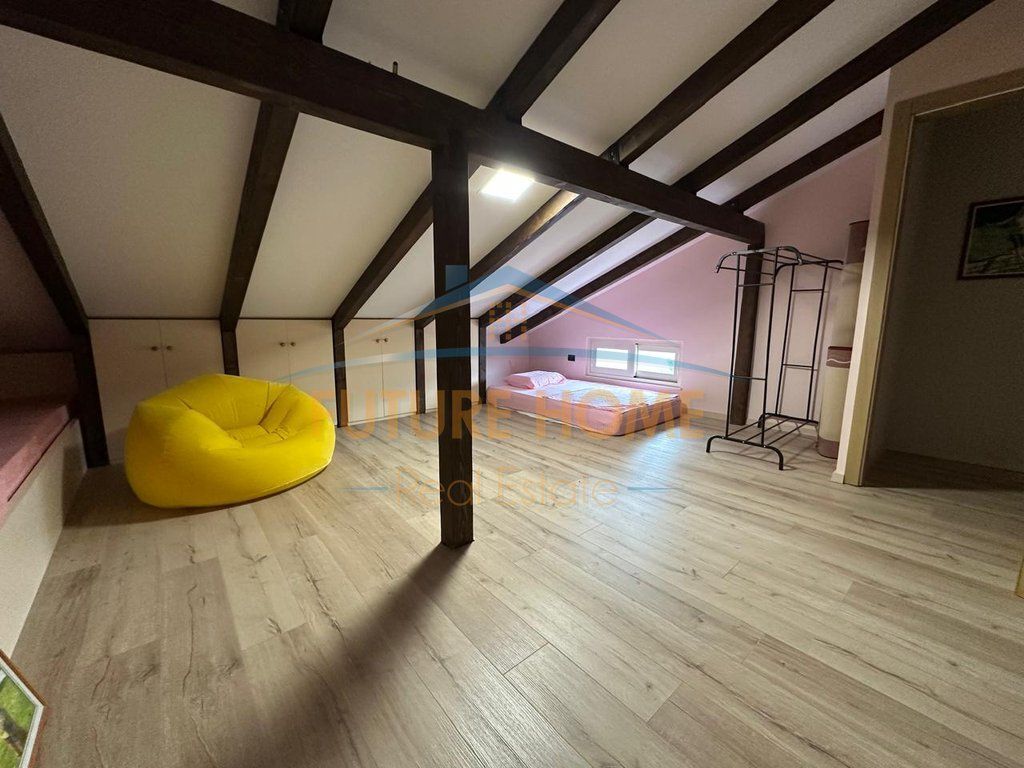 Rent, Villa, Petrele