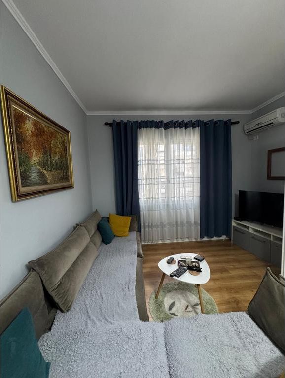Qera, Apartament 2+1, Selvia