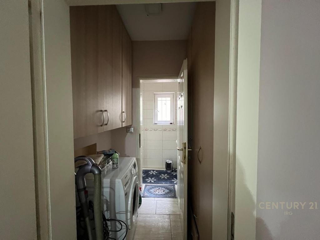 FOR RENT 2+1 APARTMENT WITH SEPARATE KITCHEN ON KAVAJA STREET