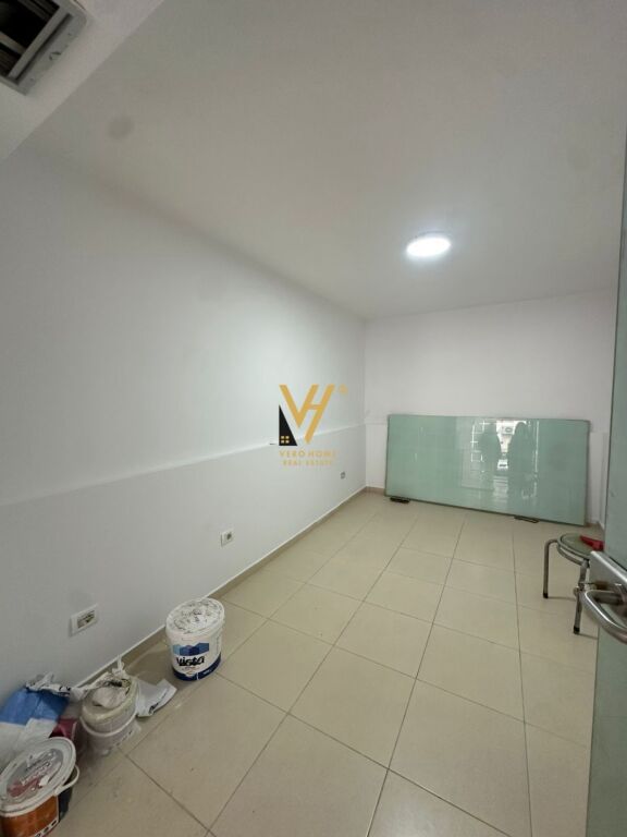 JEPET DYQAN 50 M2 ME QIRA TE RR.FORTUZI 50.000 LEKE