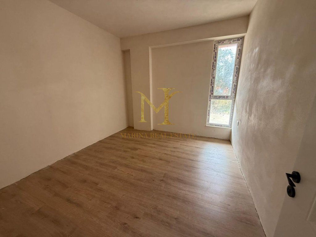APARTMENT 1+1 FOR SALE IN GOLEM VERY CLOSE TO THE SEA!