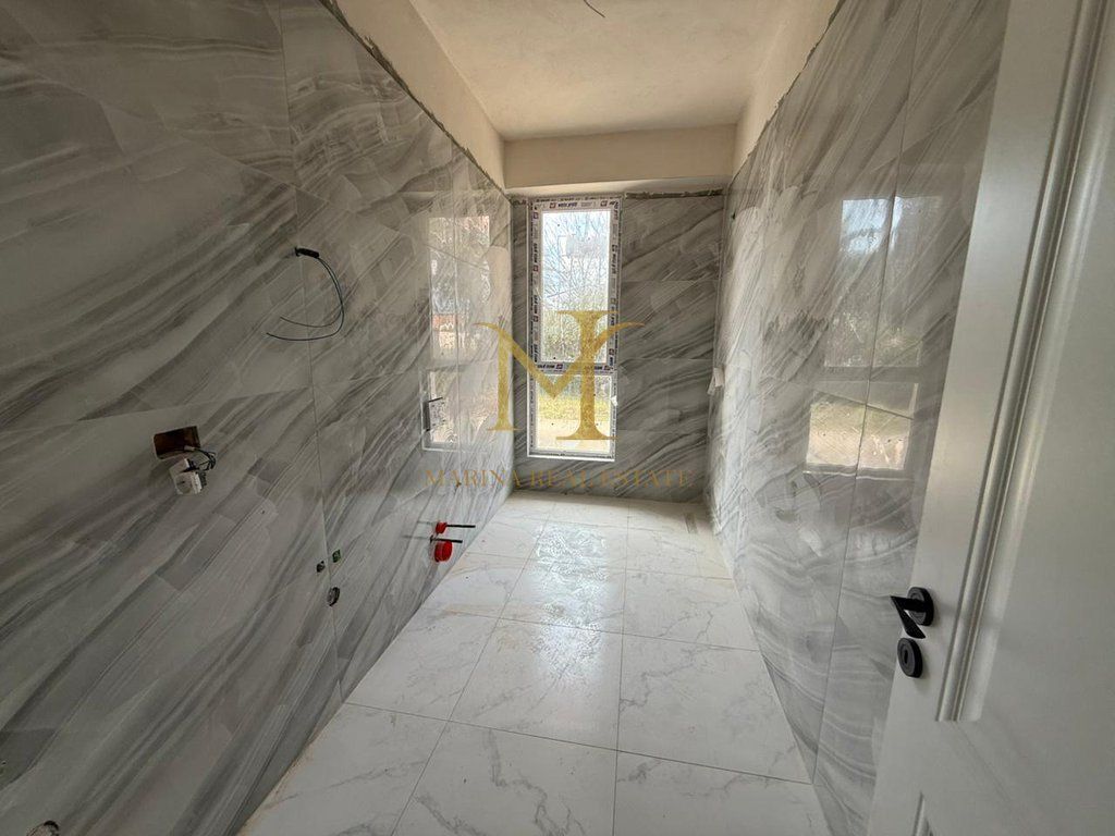 APARTMENT 1+1 FOR SALE IN GOLEM VERY CLOSE TO THE SEA!