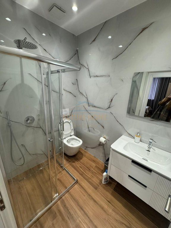 Qera, Apartament 2+1+2, Rruga Mine Peza, Tirane.
