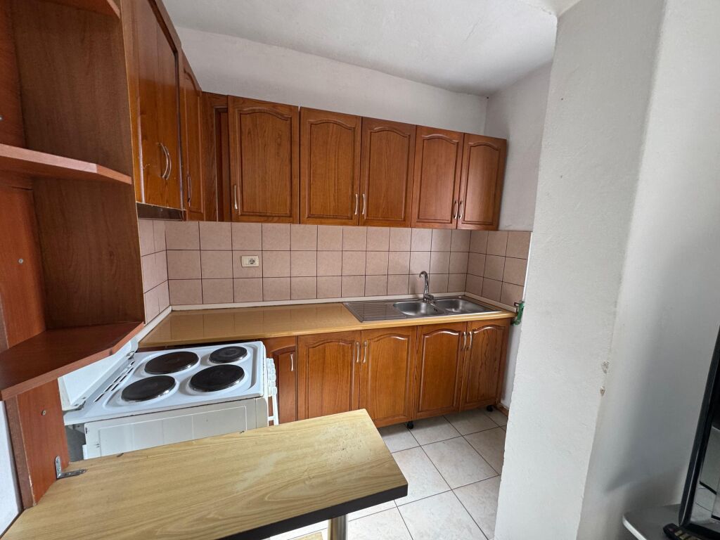 For rent 1+1 Mine Peza
