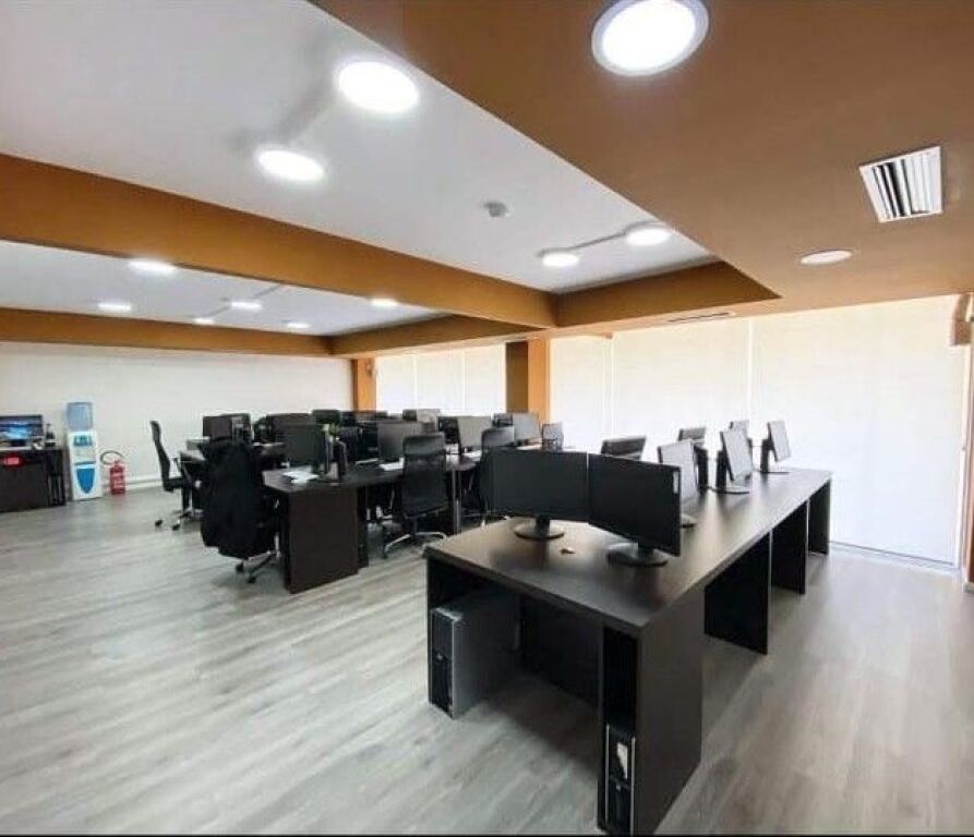 OFFICE FOR SALE 200 M2 WILLSON SQUARE 1,265,000 EURO