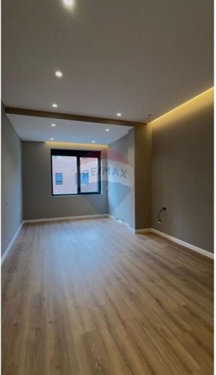 Apartment 1+1 for sale on Elbasani Street