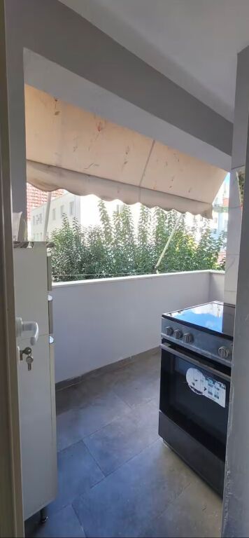 2+1,furnished at hotel mondiali,21 december,750 euro,and for airbnb