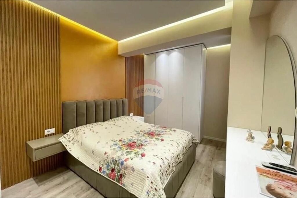 Apartment 2+1 +2 for rent at KAVAJES Street