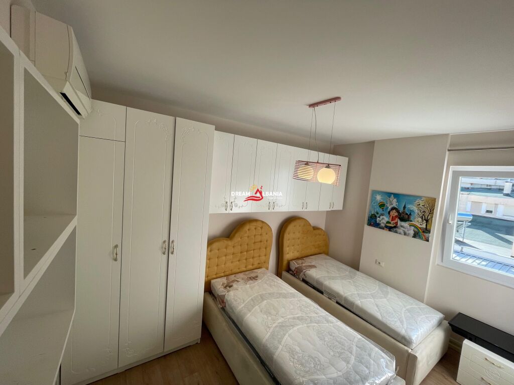 Apartament 3+1+2 Me Qera Te Liqeni I Thate (ID 4231484)