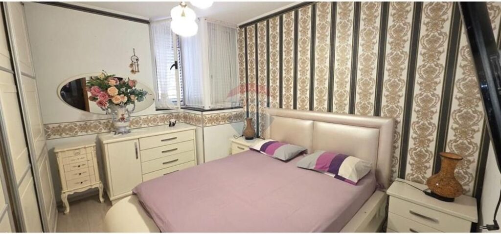 Jepet me qira apartament 3+2 në zonën e Bllokut