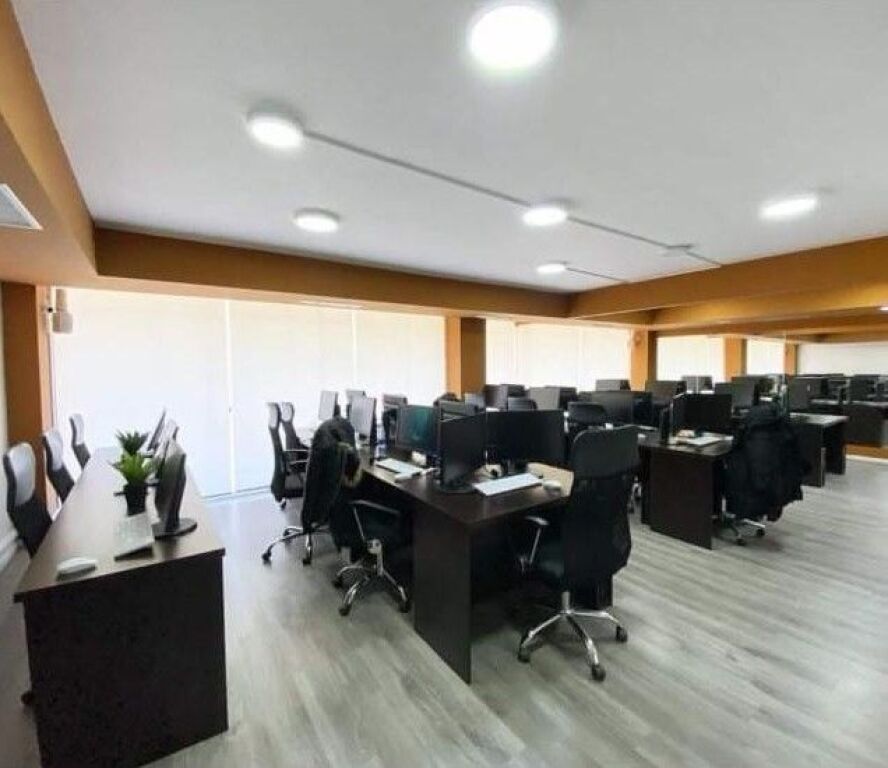 OFFICE FOR SALE 200 M2 WILLSON SQUARE 1,265,000 EURO