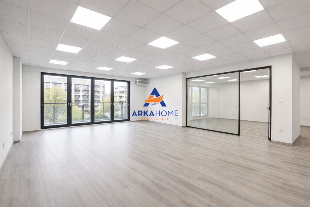 LOCALE COMMERCIALE IN AFFITTO 115M2 "VIALE BAJRAM CURRI" 1000 EURO