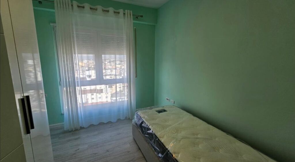 Apartament 2+1 per qira te Brryli