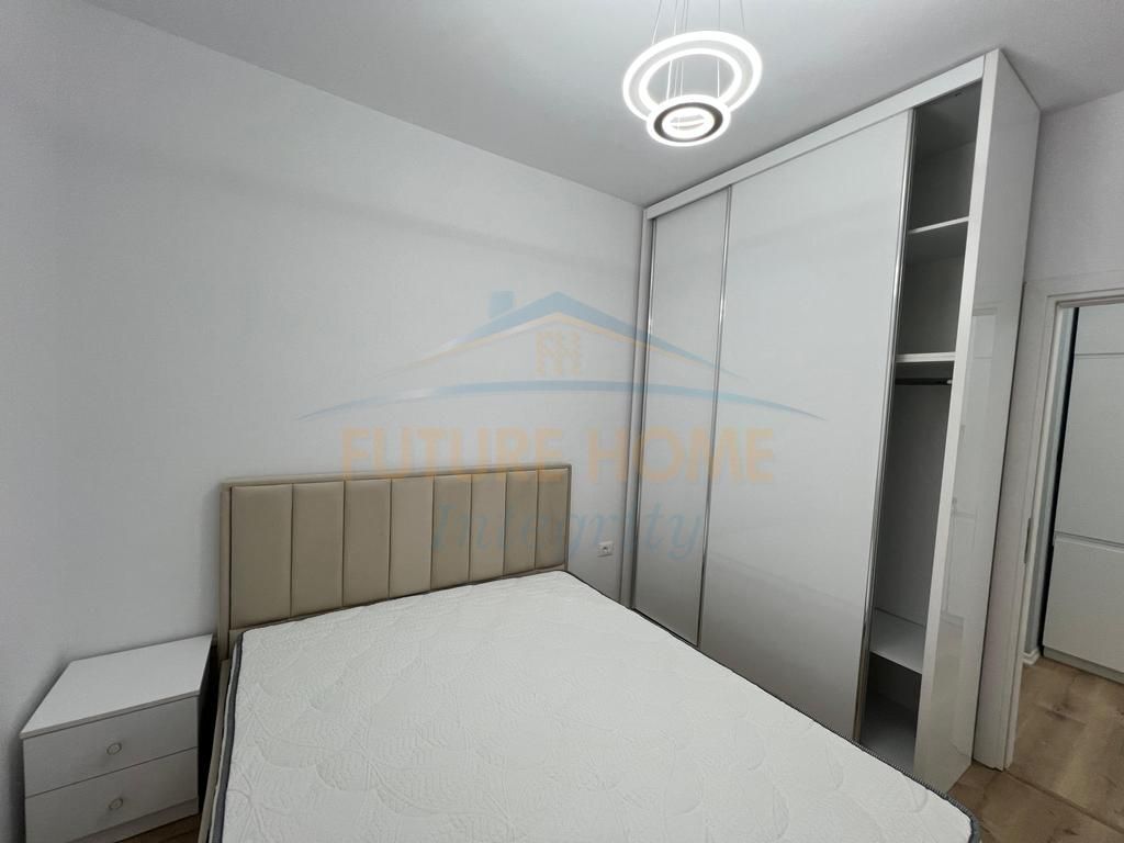 Affitto, Appartamento 1+1, Via Fortuzi, Tirana.