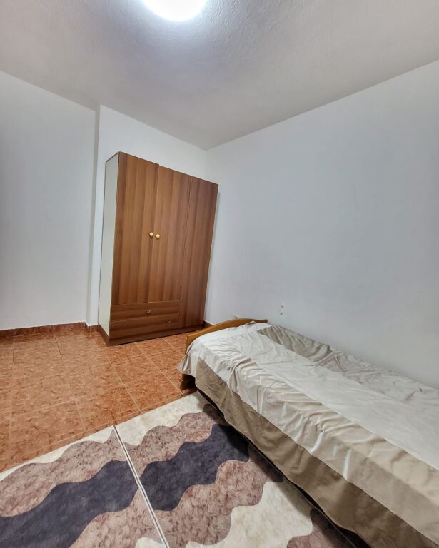 🏠 Jepet me Qira Apartament 2+1 – Sheshi Willson, Rruga Ymer Kurti