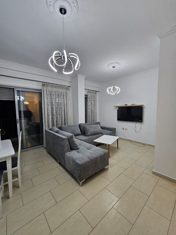 🏠 JEPET ME QIRA – Apartament 1+1