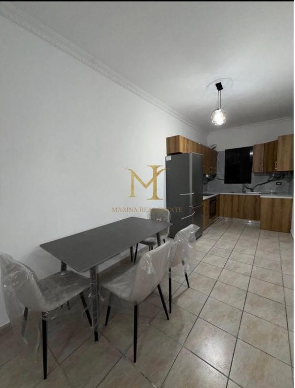 In Affitto Appartamento 2+1 Ex Kenet Durres 400€ /Mese 90 m²
