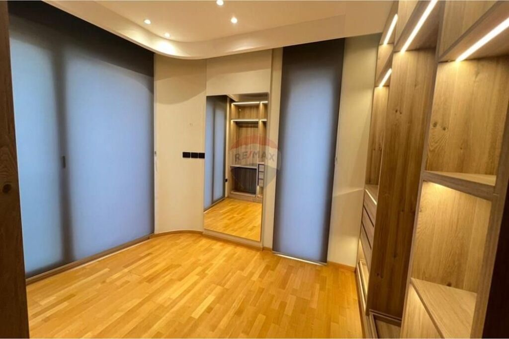 Luxurious 3+1+2 apartment near the American Embassy.