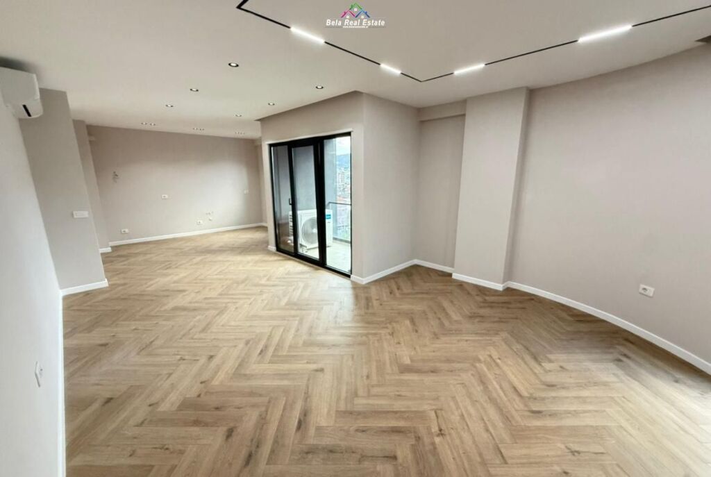 Zyre Me Qera 2+1+2 Ne Astir (ID BZ2465) Tirane.