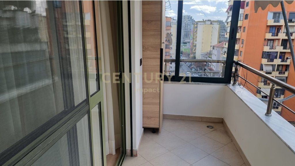 Apartment 2+1 for rent at Komuna e Parisit
