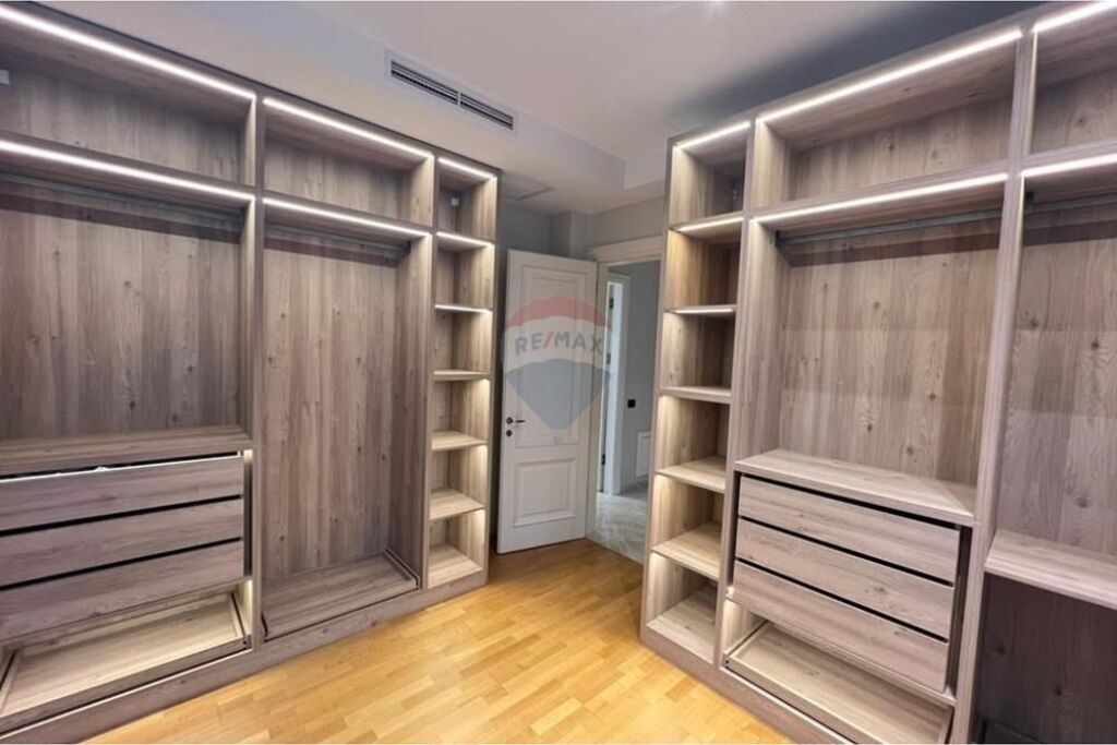 Luxurious 3+1+2 apartment near the American Embassy.