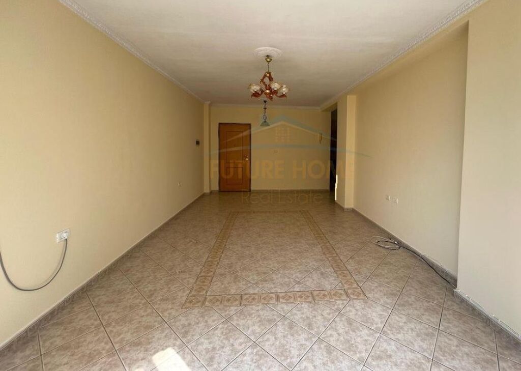 FOR SALE 2+1 APARTMENT NEAR THE PARIS COMMUNE