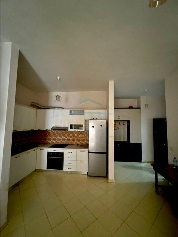 Rent, Apartment 2+1, Foto Xhavella Street, New Ring