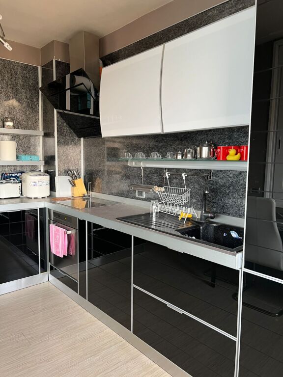 Apartament me qera – Ish Ekspozita, Tiranë