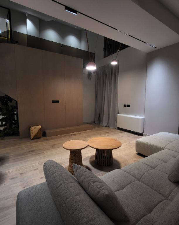 🏡 JEPET ME QIRA – DUPLEX 3+1+2 + POST PARKIMI | PRANË Kodra e Diellit