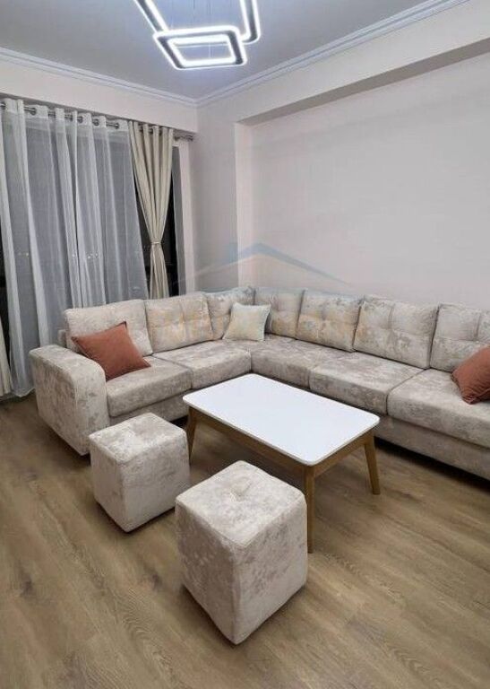 Qera, Apartament 2+1+POST PARKIMI, Unaza e Re, Tiranë !