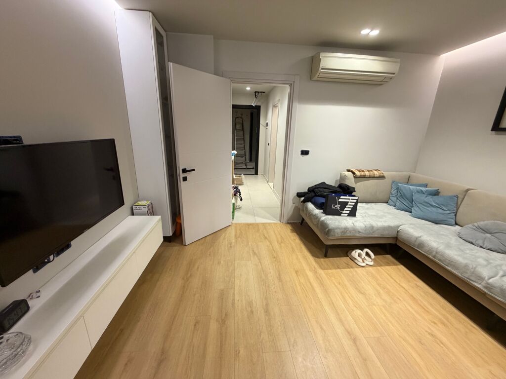 1+1, furnished near Elenikon bakery, Dinamo stadium, 750 euros